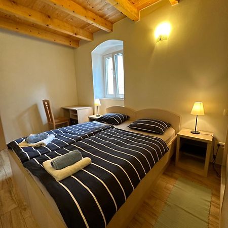 Old Town Apartments Trogir - Free Parking 외부 사진