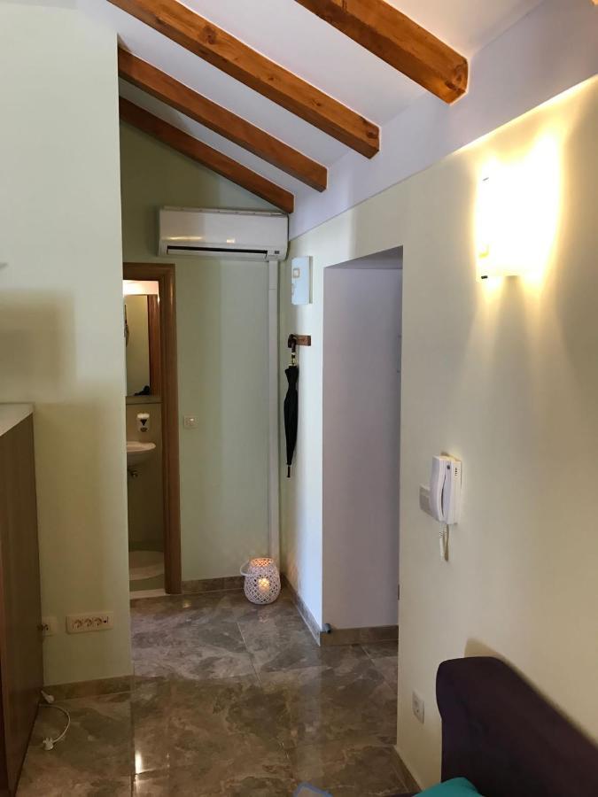 Old Town Apartments Trogir - Free Parking 외부 사진