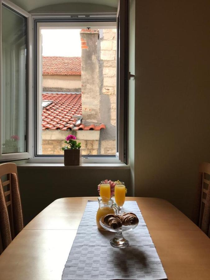 Old Town Apartments Trogir - Free Parking 외부 사진