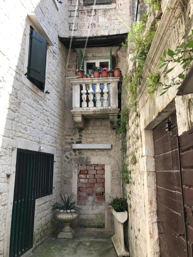 Old Town Apartments Trogir - Free Parking 외부 사진