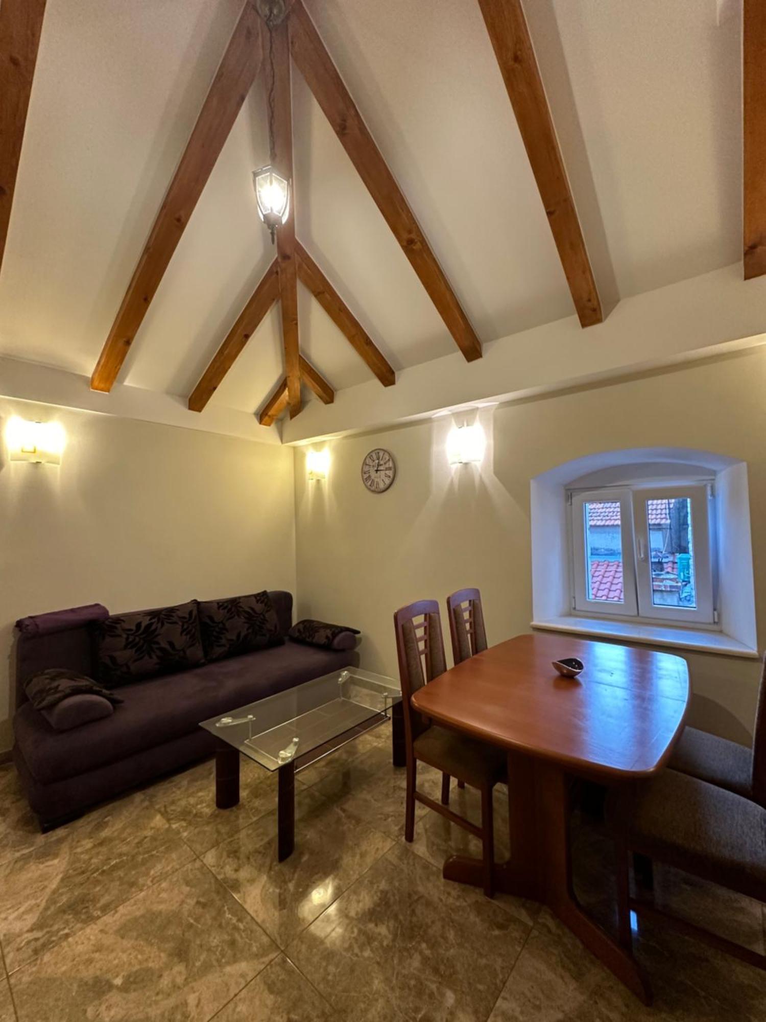 Old Town Apartments Trogir - Free Parking 외부 사진